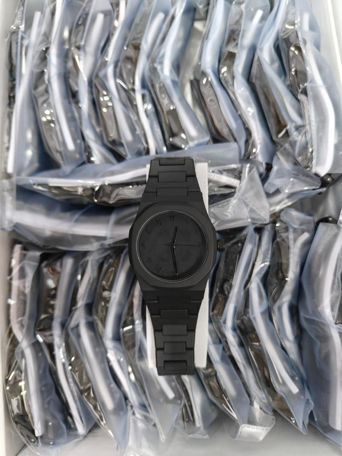 🖤 Elegant Black Arabic Dial Analog Watch – Daily Wear 🌟